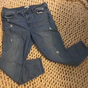 Studio Blue: Kelly high rise crop jeans